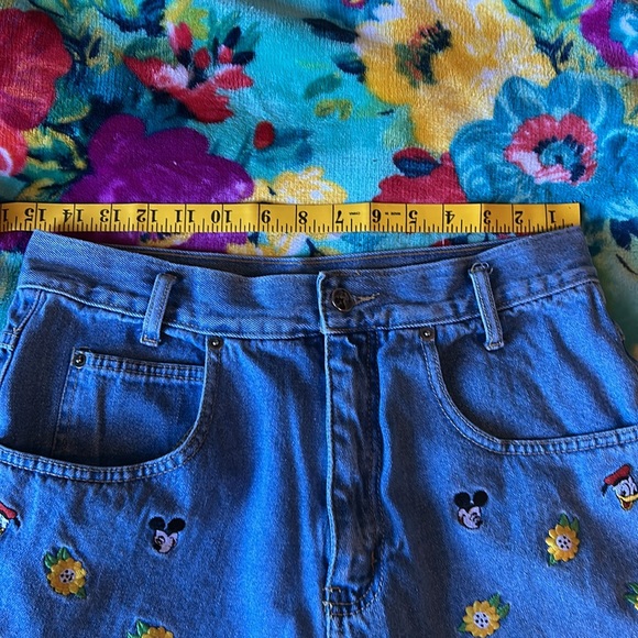 Vintage Mickey Mouse Jean denim Shorts - Picture 4 of 10